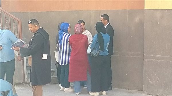 رنا ونزال امام المحكمة اليوم