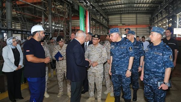 قائد القوات البحرية يلتقى رئيس أركان القوات البحرية الملكية 