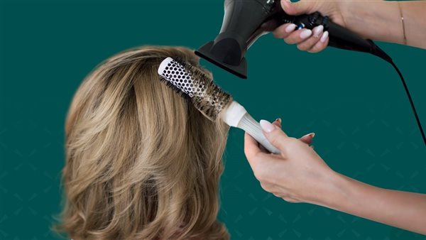 أضرار أجهزة تصفيف الشعر، كيف تسرحين شعرك بدون تلوث بيئي؟
