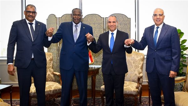 الدكتور بدر عبد العاطي، وزير الخارجية والهجرة