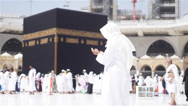 كيفية التقديم مباشرة على" العمرة" أونلاين 