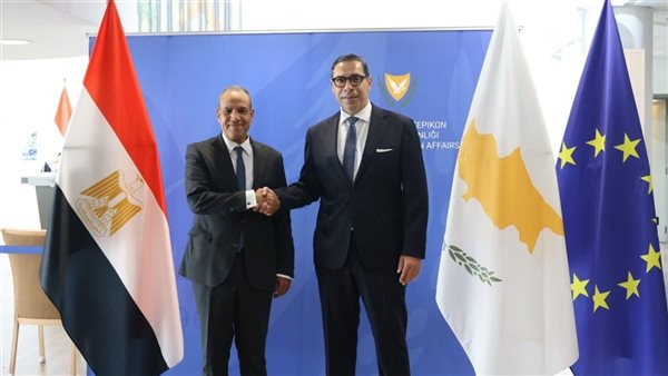 وزير الخارجية يعقد مشاورات سياسية مع نظيره القبرصي لبحث سُب 