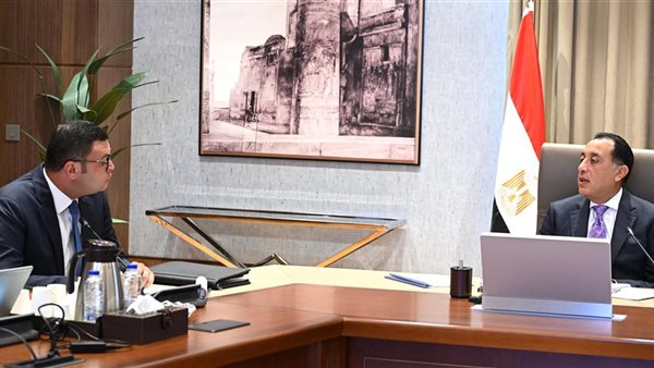 رئيس الوزراء يستعرض استراتيجية العمران الأخضر