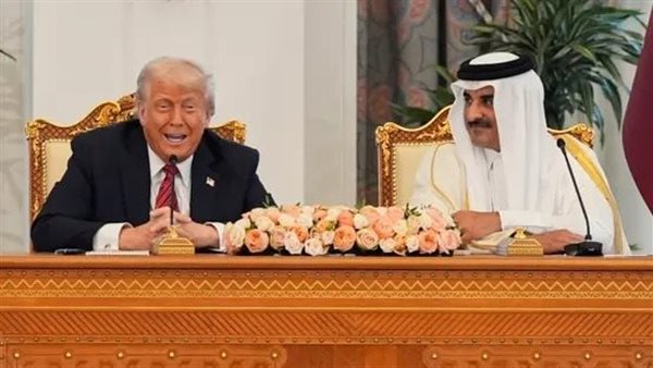 ترامب وأمير قطر 