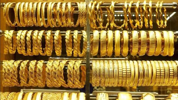 هبوط حاد في أسعار الذهب بالسوق، والجنيه يتكبد خسائر فادحة