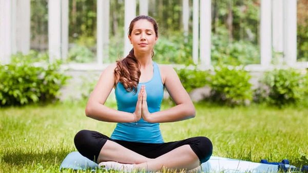 10 دقائق فقط يوميا، اليوجا تساعدك على تجديد طاقتك 