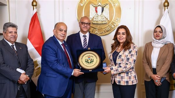 الدكتورة منال عوض وزيرة التنمية المحلية