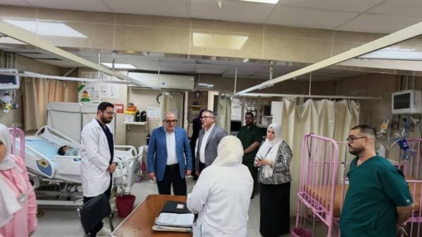 رئيس هيئة التأمين الصحي يتفقد مستشفى 6 أكتوبر