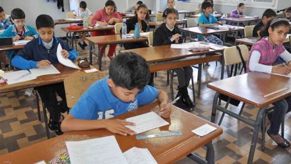 حقيقة نقل الطلاب بين المدارس للقضاء على الفترة الثانية