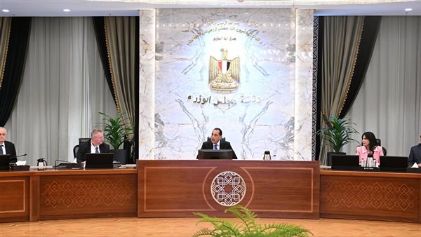 رئيس الوزراء يستقبل نائب رئيس الوزراء الروسي والوفد المرافق 