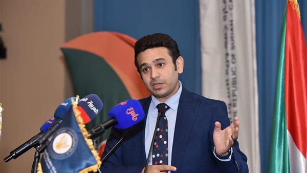  الدكتور أسامة حاتم، معاون رئيس هيئة الدواء للسياسات والتعاو
