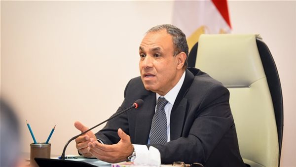 الدكتور بدر عبد العاطي 