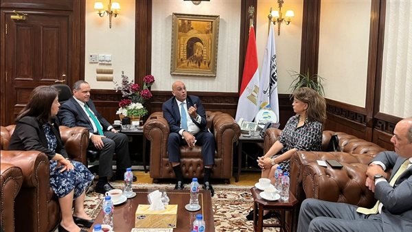 جهاز تنمية المشروعات يبحث التعاون مع البنك الأوروبي لإعادة ا