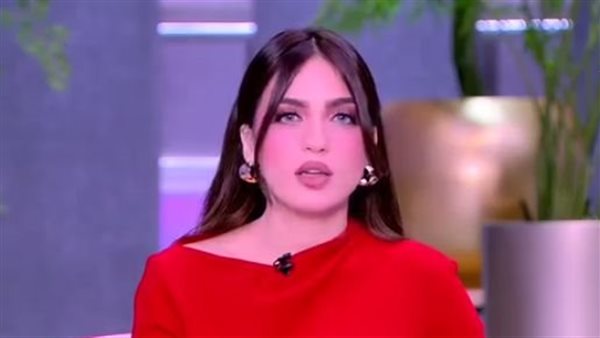 ياسمين عز 