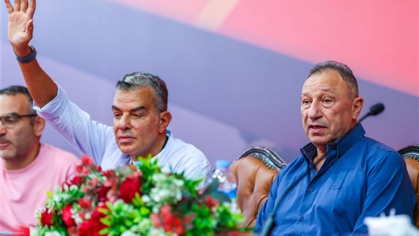 محمود الخطيب رئيس الأهلي
