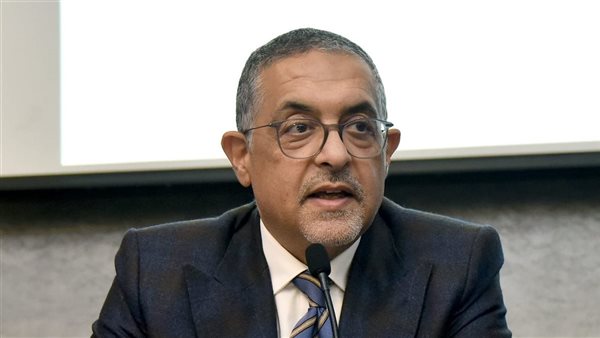 حسام هيبة: مصر استثمرت  550 مليار دولار خلال السنوات العشر ا