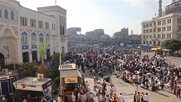 جانب من انطلاق الرحلة الـ19 لعودة السودانيين من مصر للسودان