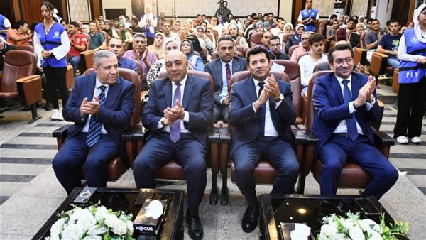 وزير الرياضة يشهد المؤتمر الصحفي لبرنامج «عباقرة الجامعات»