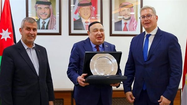 وزير البترول في زيارة للأردن