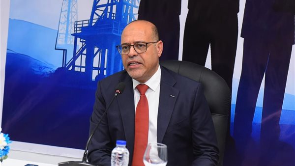 وزارة العمل تعلن عن 300 فرصة عمل بإحدى شركات القطاع الخاص 