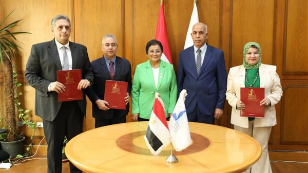 دكتورة عبلة الألفي نائب وزير الصحة 