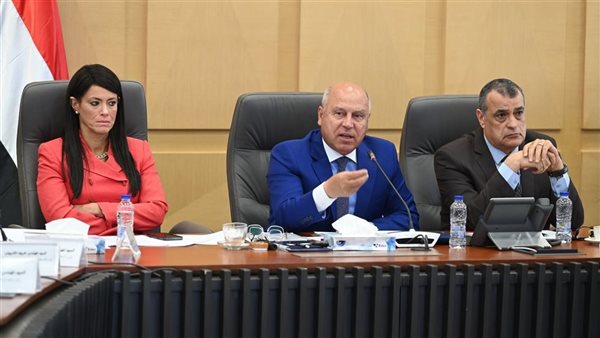 جانب من اجتماع المجموعة الوزارية للتنمية الصناعية اليوم