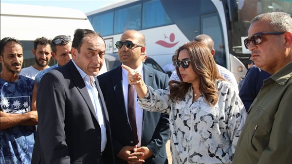 جانب من جولة الدكتورة منال عوض بمنطقتي اللاجونا والثري بولز 