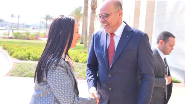 الوزيران د.مايا مرسى ومحمد جبران 