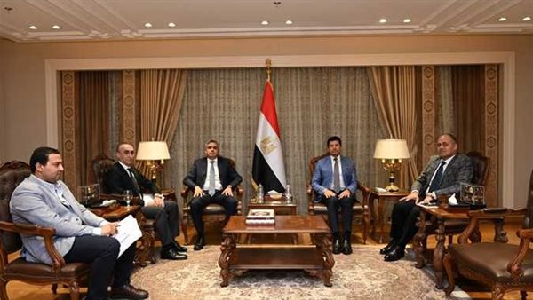 لقاء وزير الرياضة مع رئيس اتحاد الفروسية
