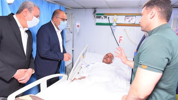 وزيرالعمل ومحافظ الغربية يطمئنان على المصابين 