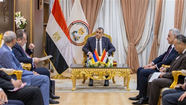 وزير الدولة للإنتاج الحربي يستقبل السفير الأرميني لبحث أوجه 