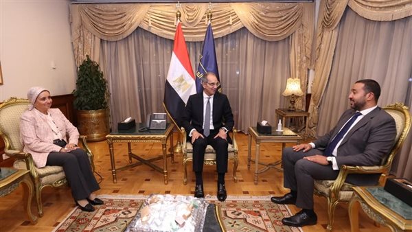 وزير الاتصالات يستقبل رئيس مجلس إدارة الشركة المصرية للاتصال