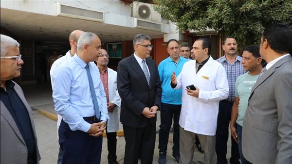 جانب من تفقد محافظ الجيزة لمستشفى إمبابة 