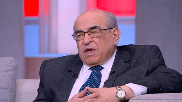 مصطفى الفقي 