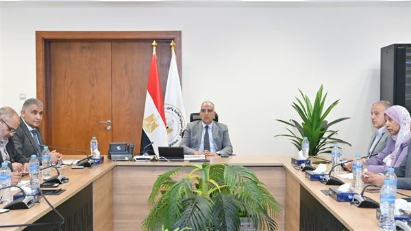 وزير الري - جانب من الاجتماع 
