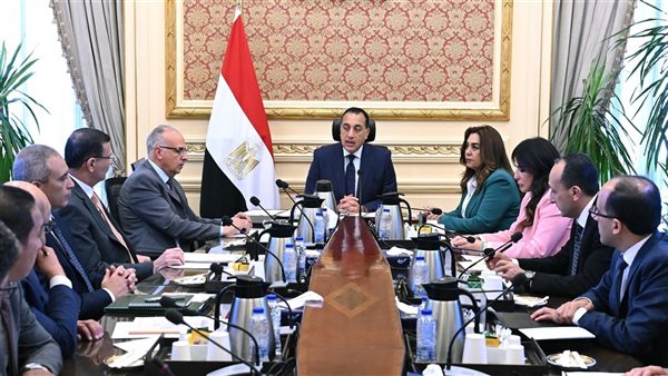 رئيس الوزراء يُتابع الخطة التنفيذية لمنظومة تطهير المجاري ال