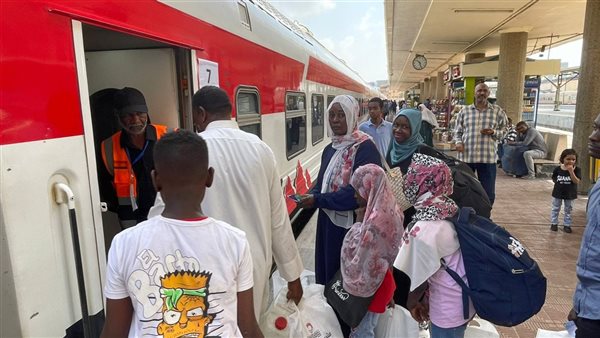 جانب من تسير الرحلة الـ23 لعودة السودانيين الطوعية للسودان