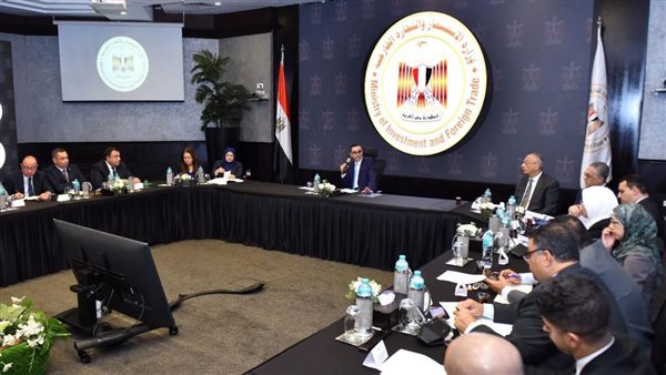 مصر والسعودية تبحثان تعزيز العلاقات التجارية