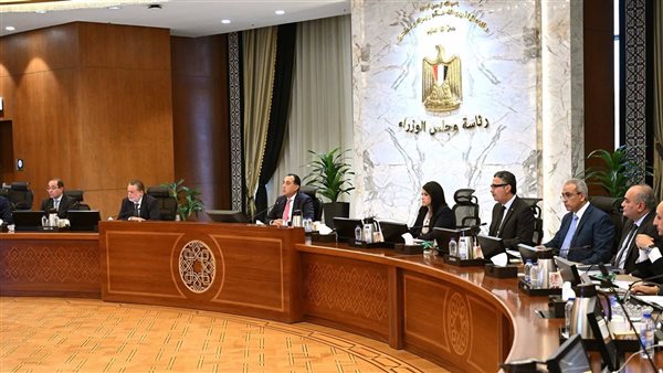 رئيس الوزراء يترأس اجتماع المجموعة الوزارية الاقتصادية