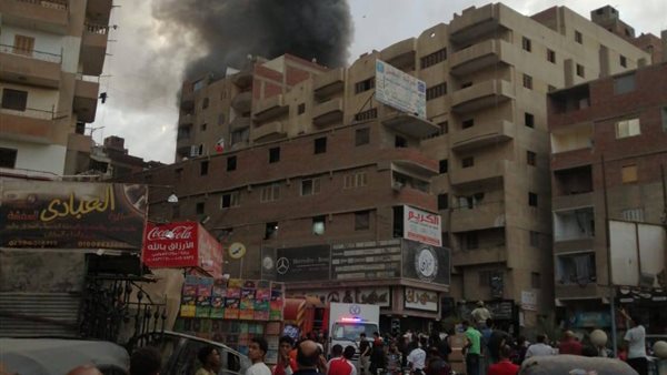 جهود مكثفة من الحماية المدنية لإخماد حريق المرسيدس بالحرفيين
