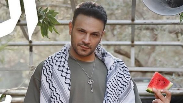  محمد عطية يحتفل بـ وقف إطلاق النار على غزة