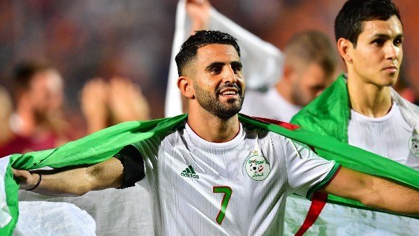 منتخب الجزائر يسعى لحسم بطاقة التأهل للمونديال