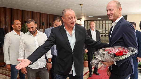 الخطيب ومدرب الأهلي الجديد