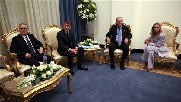 ميلوني وأردوغان وماكرون بقمة شرم الشيخ