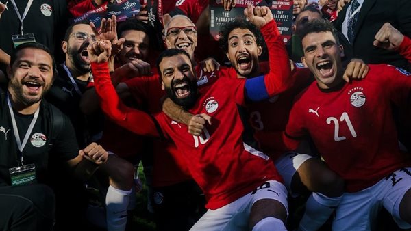منتخب مصر يحتفل بالتأهل لكأس العالم