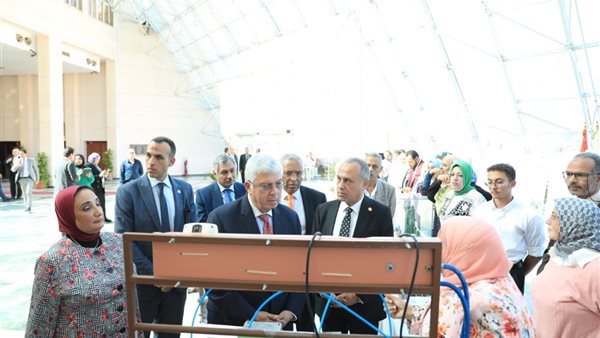 أيمن عاشور يترأس اجتماع مجلس إدارة مدينة الأبحاث العلمية