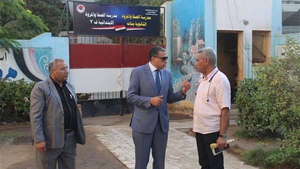 مديرية الجيزة تقرر فصل الطالبات ومدير مدرسة وتكريم آخر