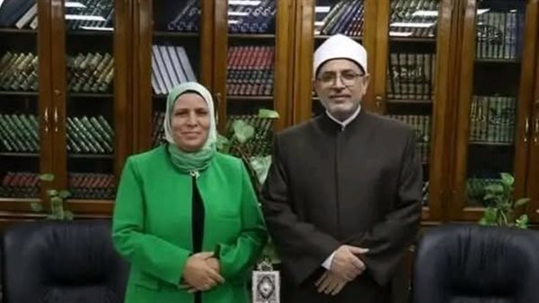 إيقاف عميدة ووكيلة كلية الدراسات الإسلامية بنات بالخانكة 
