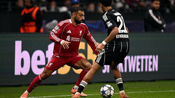 محمد صلاح مع ليفربول أمام  آينتراخت فرانكفورت