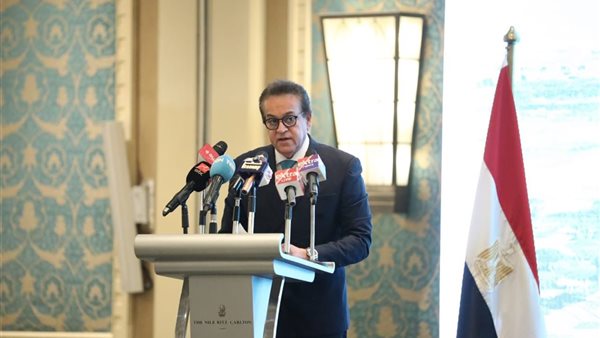 الدكتور خالد عبد الغفار وزير الصحة 